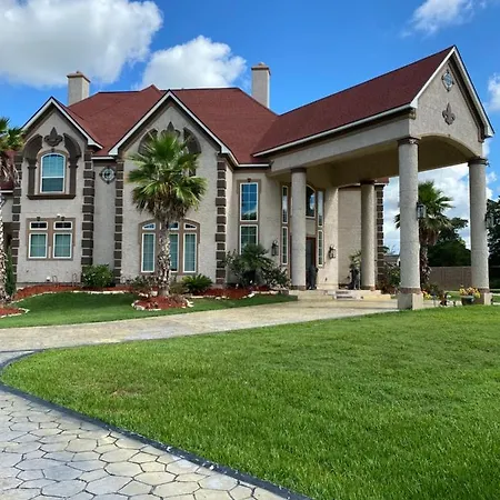 Luxury Mansion Rental In Houston Texas 6 Bedrooms